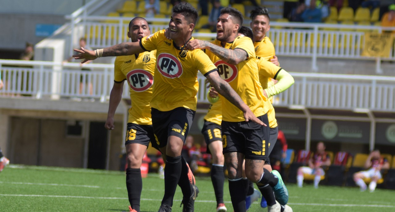 San Luis de Quillota volverá al torneo el próximo miércoles en el Estadio Lucio Fariña - El Observador